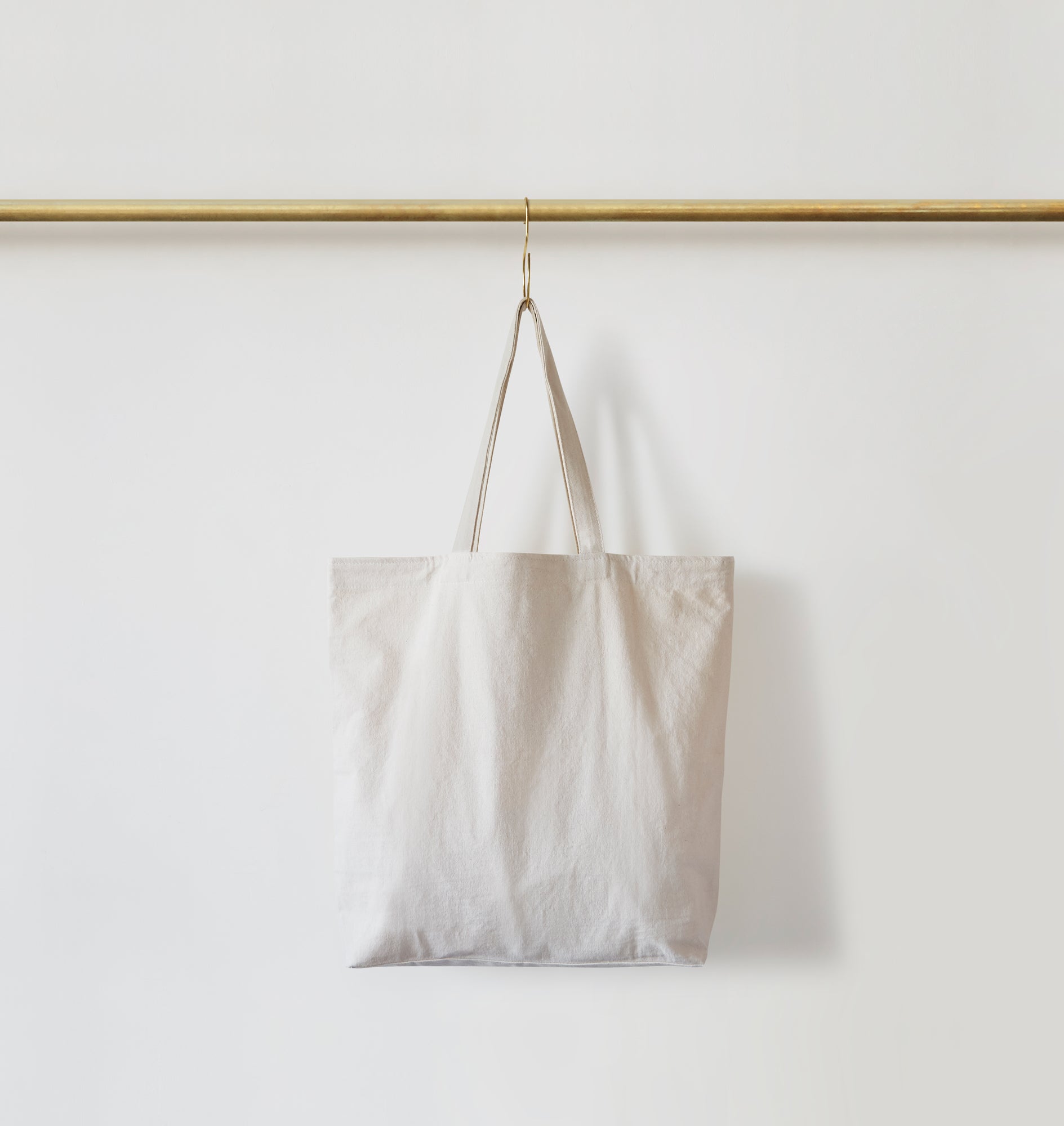 Re:Canvas Tote Phlox back view hanging on rod