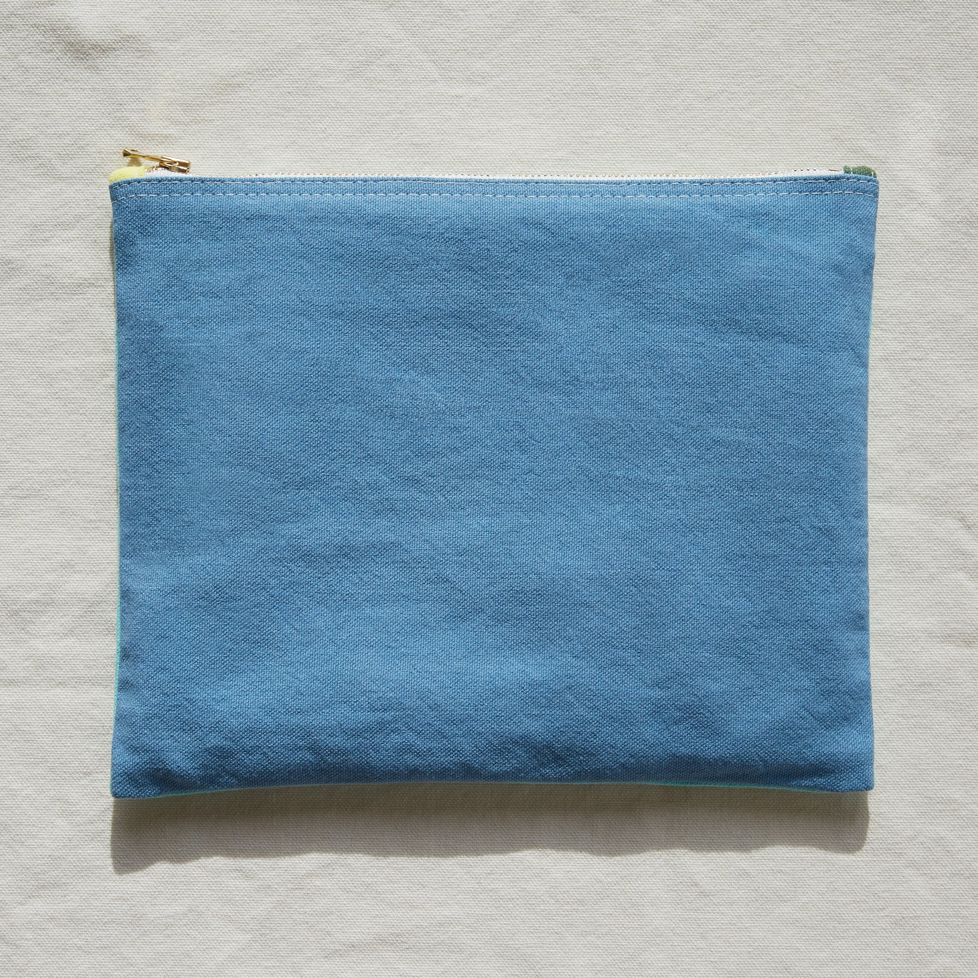 Re:Canvas Pouch Atlantic Front view